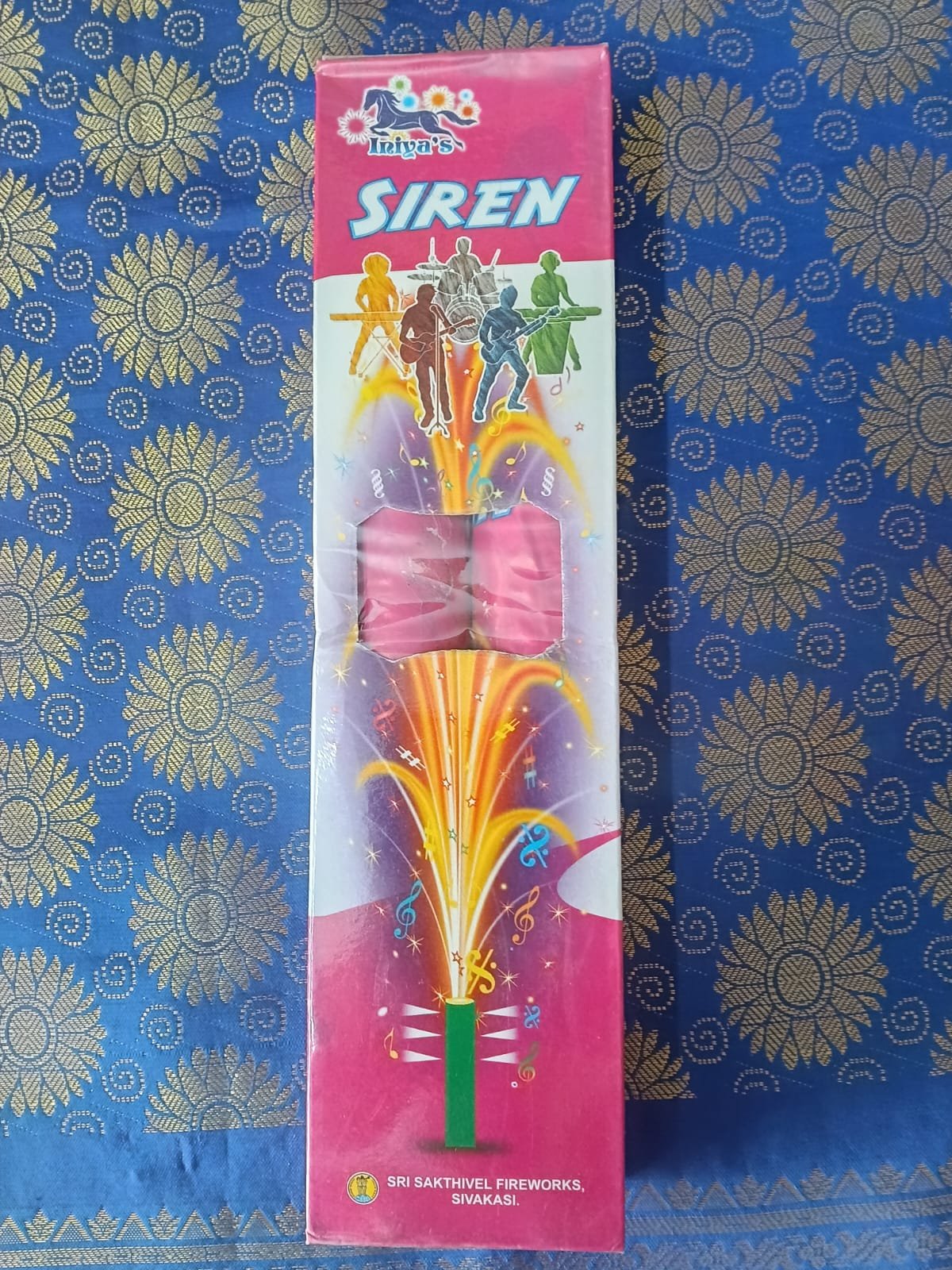 MEGA-SIREN SOUND WITH FLOWER SHOW