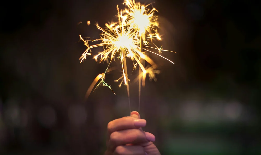 15 cm Colour Sparklers (1 Box)