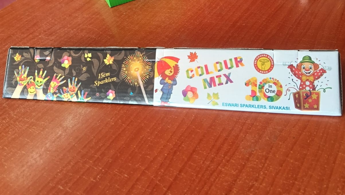 colour mix(5 colour in 1 triangle box)(15cm)